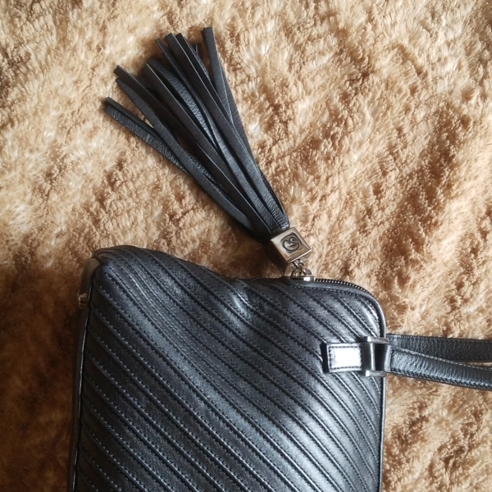 St.John knits Black  Italian leather purse - Picture 4 of 8